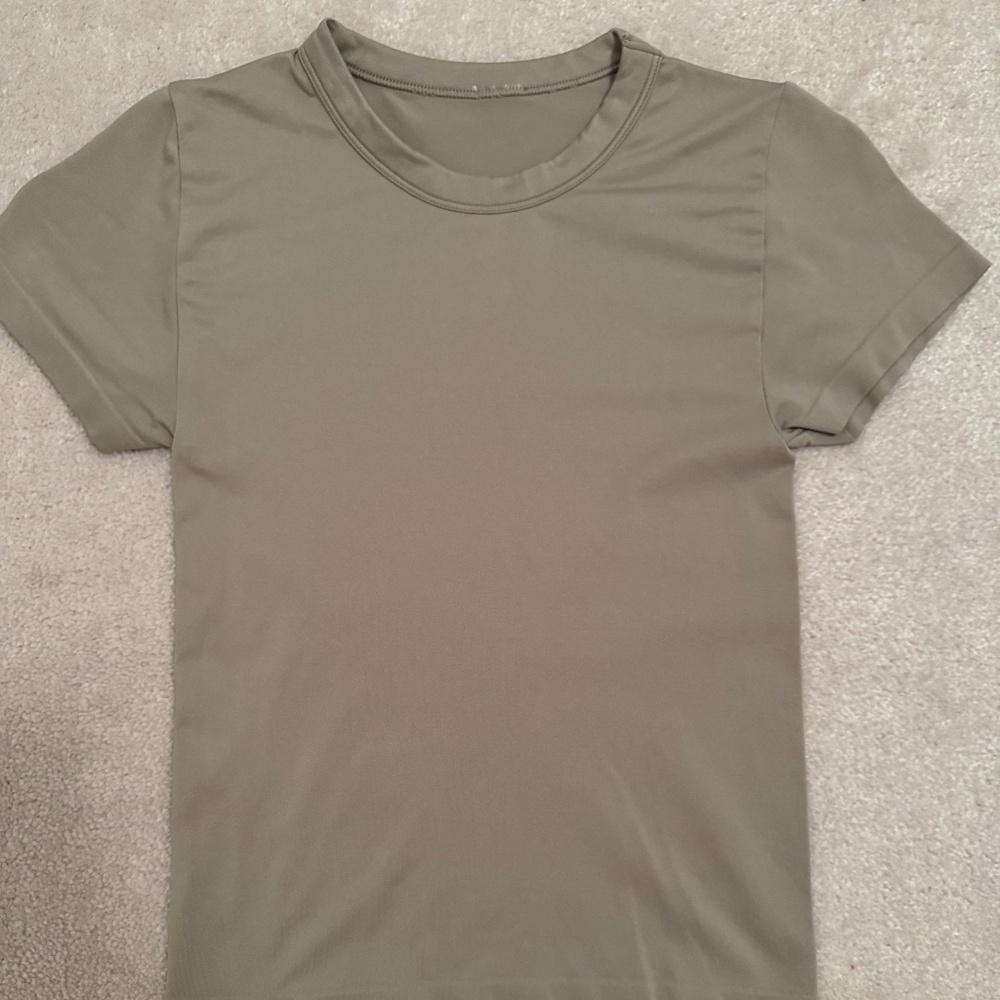 Sunday Best Willow SinchSeamless T-Shirt in Taupe